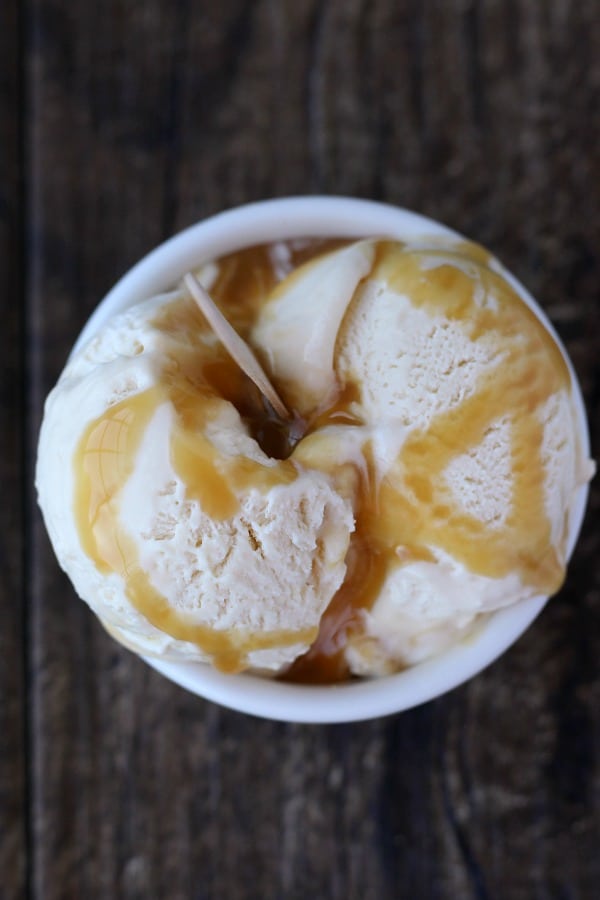 This salted caramel ice cream recipe is to die for. A rich caramel layer that melts in your mouth, distracted by a subtle note of sea salt, washed by a creamy wave of sweet caramel ice cream! gardeninthekitchen.com