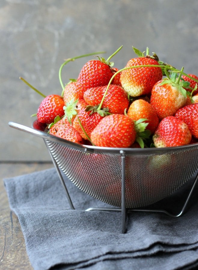fresh strawberries from gardeninthekitchen.com