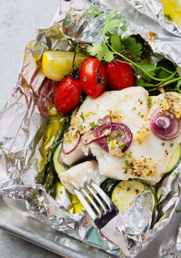 fish in foil with vegetables