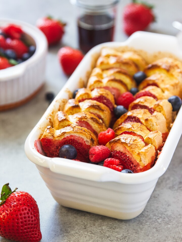 berries French toast casserole