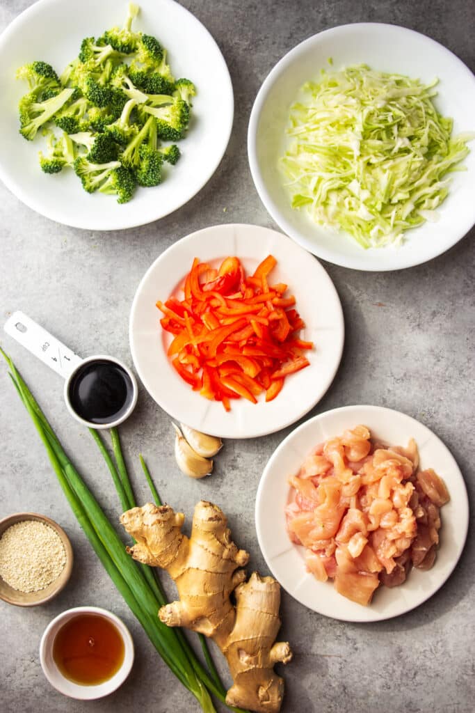 Measured ingredients for a healthy chicken stir fry recipe
