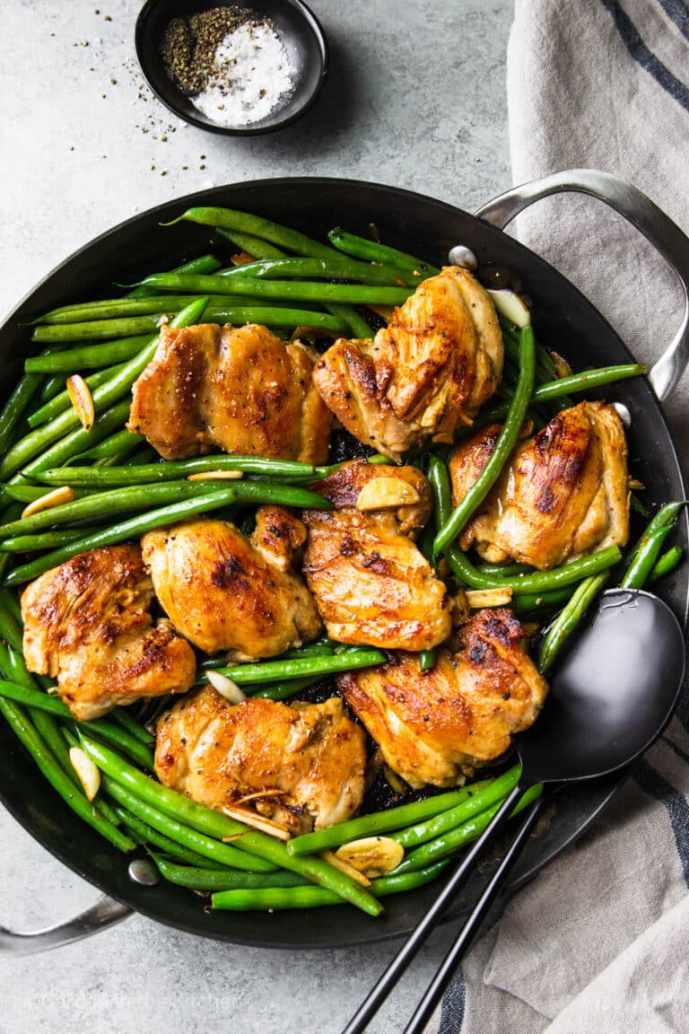 Garlic Chicken Thighs and Green Beans Skillet | Garden in the Kitchen