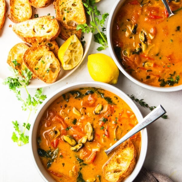 tomato coconut mussels