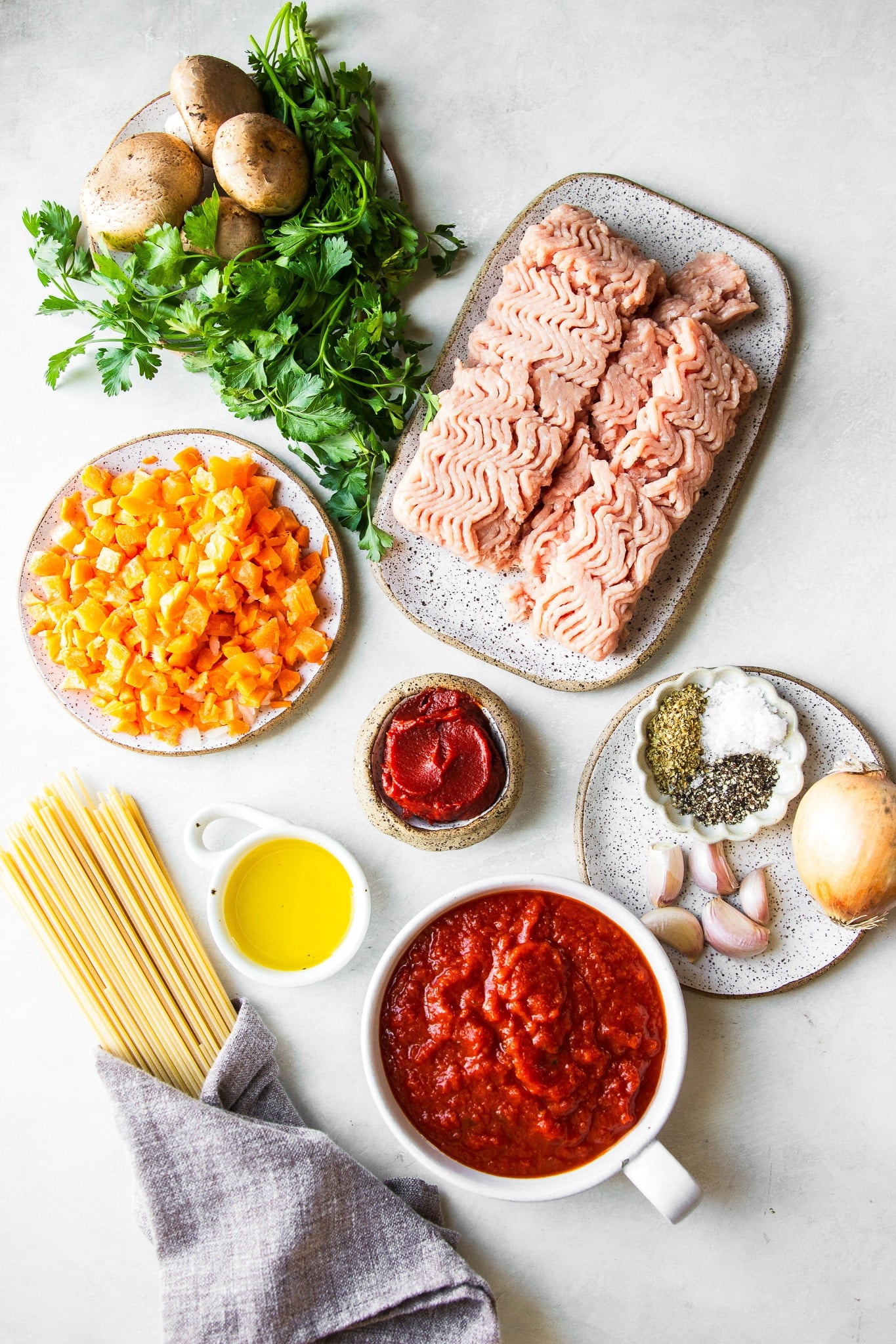 ingredients for ground turkey spaghetti