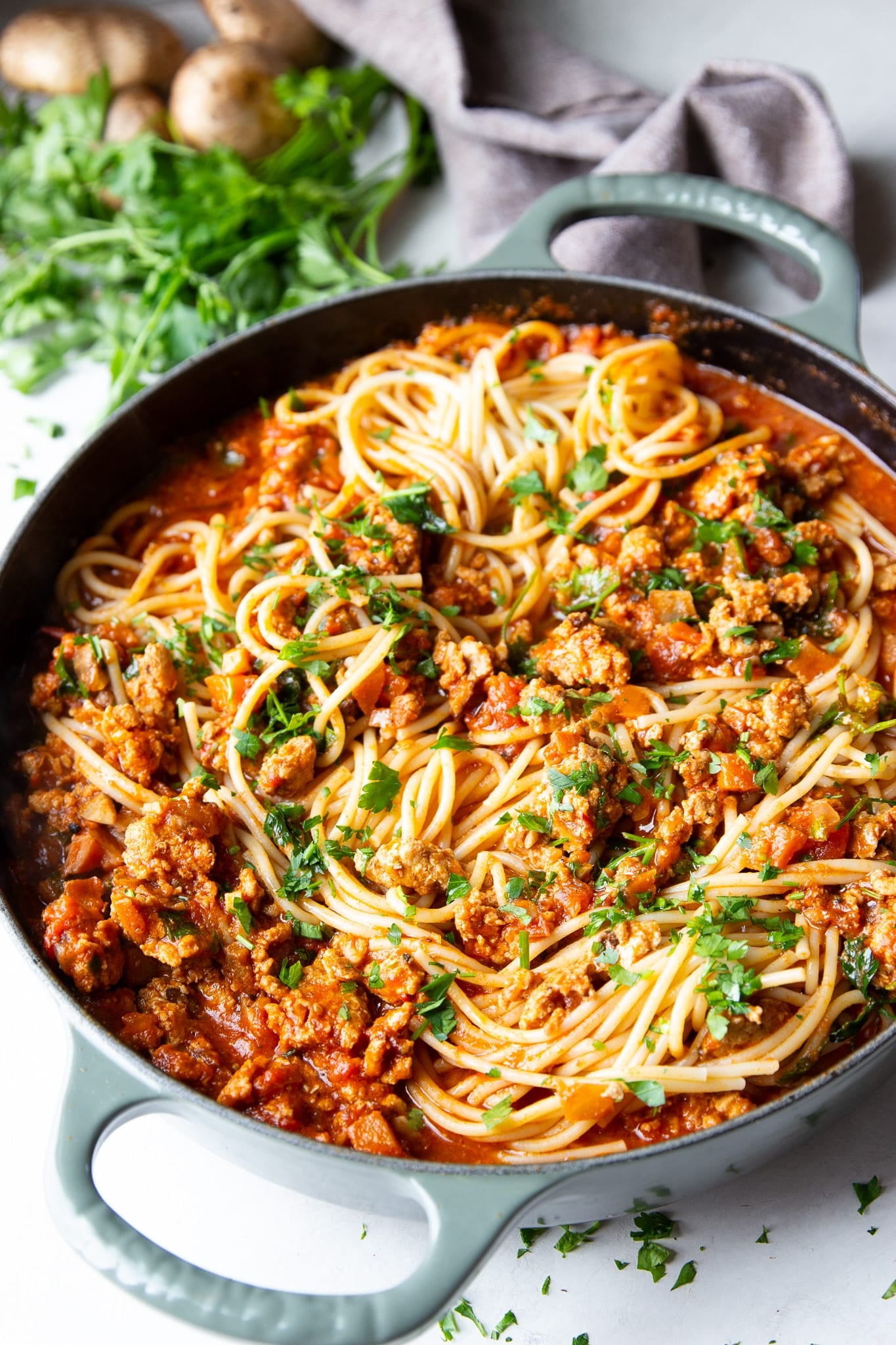 Ground Turkey Spaghetti with a thick, flavorful tomato sauce, ground turkey and hidden veggies. An easy, family-friendly weeknight dinner!
